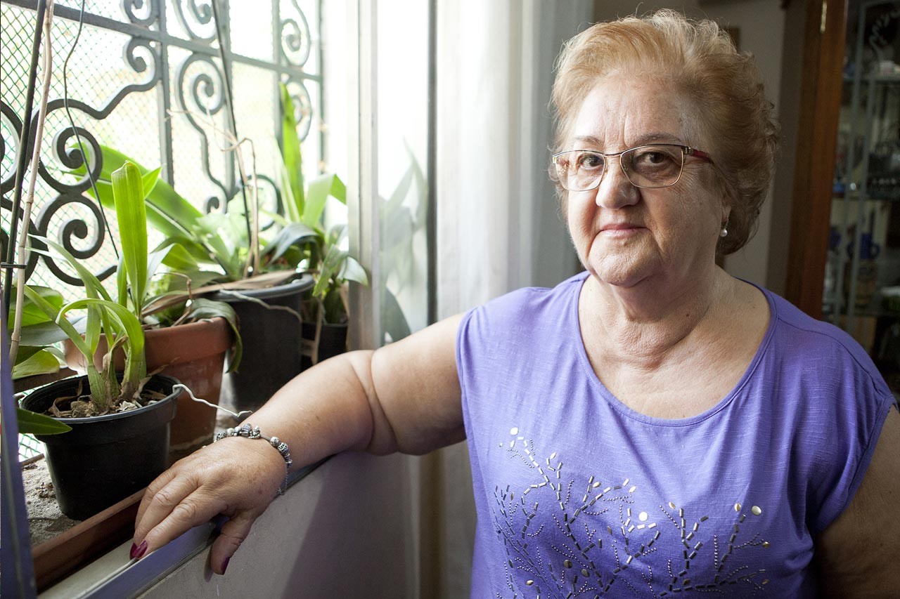 ماريا ريجينا سيموس من البرازيل تعاني من السمنة ومرض السكري من النوع الثاني.